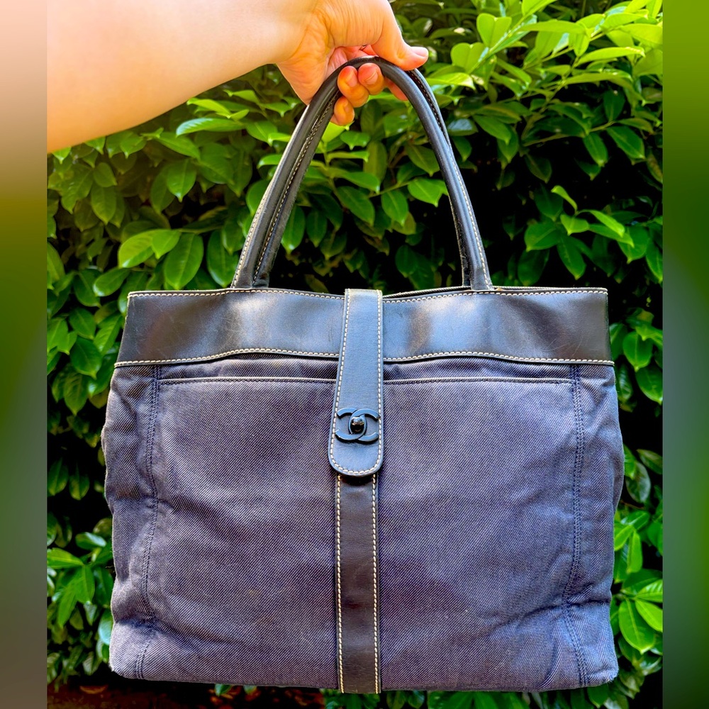 Chanel Turn lock tote bag denim executive work